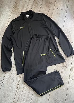 Костюм nike dri-fit