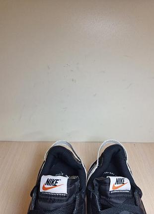 Кроссовки nike 4