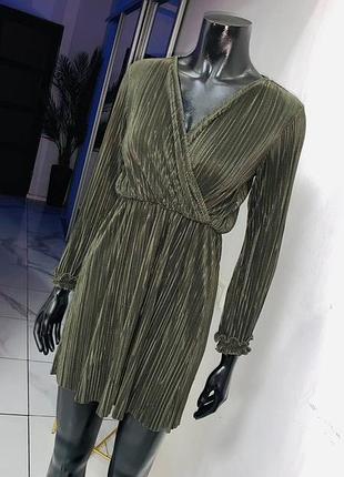 Блестящее плиссированное платье river island petite, размер 8 (наш 42-44)