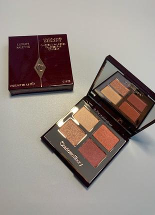 Палетка тіней by charlotte tilbury luxury palette - walk of no shame