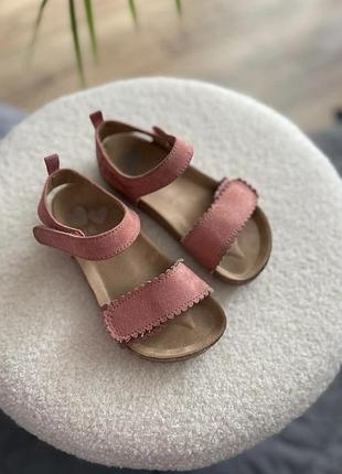 Босоніжки персикові h&m