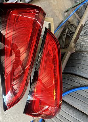 Комплект задних фонарей 8r 13-17 8r0945093d 8r0945094d