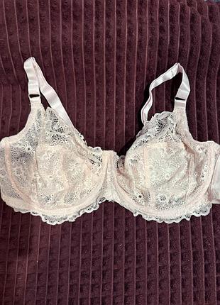 Мереживний бюстгальтер primark 95e (42dd) на кісточках, пудровий ліф сток