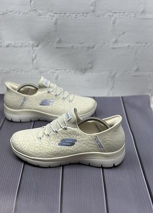 Жіночі спортивні кросівки сітка skechers