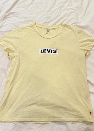 Жовта футболка levi's
