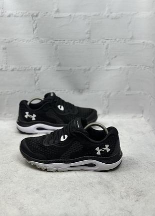 Чоловічі чорні спортивні кросівки under armour