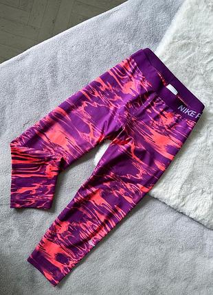Вкорочені лосіни nike