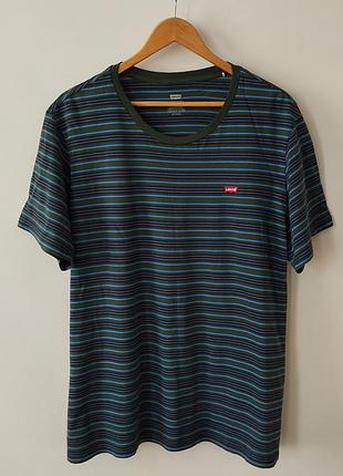 Мужская футболка levi's в полоску (размер xl) — свободный крой