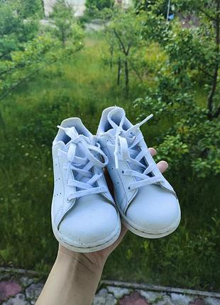 Кросівки білі adidas stan smith у розмірі 25 з устілкою 14 см