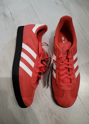 Кроссовки adidas gazelle новые оригинал