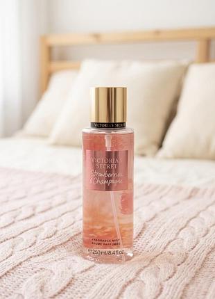Спрей парфумований victoria' s secret strawberries & champaigne 250 мл