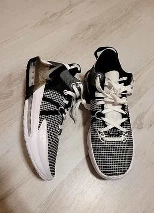 Кроссовки nike lebron witness 7 нові original
