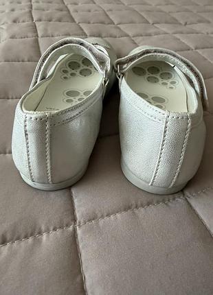 Туфлі chicco 4