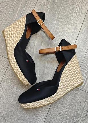 Tommy hilfiger 38 р