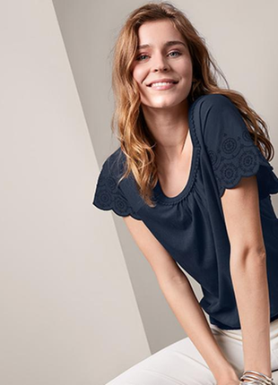 Красивая, модная футболка блузка с вышивкой тсм чибо.  s1 фото
