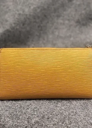 Louis vuitton vintage изна epi pochette женская сумка кросс-боди