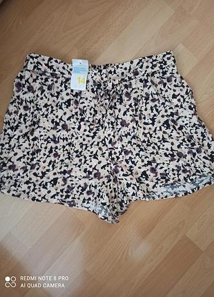 Легкие новые шорты primark