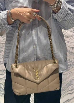 Сумка lou lou puffer бежева золотий ланцюжок стьбана шкіряна