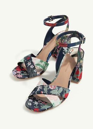 Босоніжки stradivarius 41р