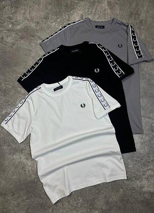 Футболка fred perry на лампасах