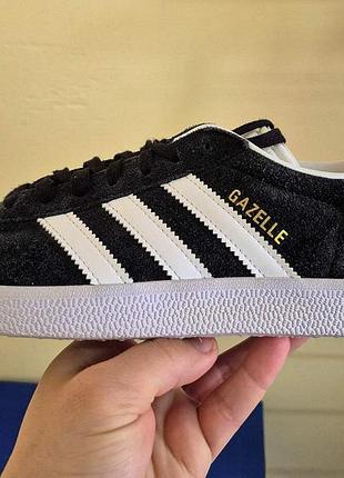 Кроссовки мужские adidas gazelle core black(оригинал)размер 42-26,5 и 44-28см.