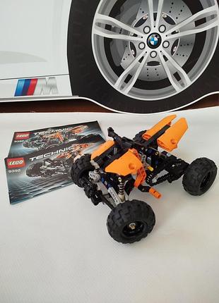Конструктор lego technic 2 в 1 квадроцикл и багги 9392, выпущенный в 2012 году.