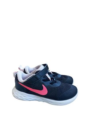 Кросівки для дівчинки nike