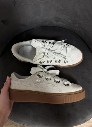 Жіночі кросівки puma platform kiss suede