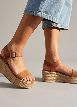 Босоніжки tommy jeans suede platform espadrille
