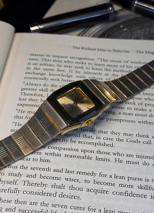 Вінтажний годиник must de cartier 90ті золоті унісекс