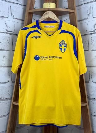 Футбольна футболка umbro sweden