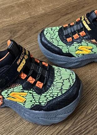 Skechers кросівки для хлопчиків р.28(18,5 см)