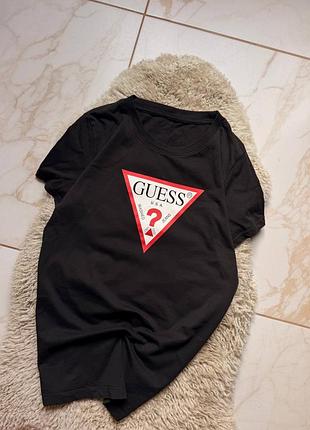 Жіноча базова футболка від guess