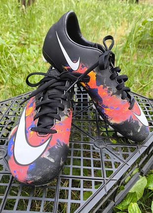 Шиповані бутси nike в дуже гарному стані