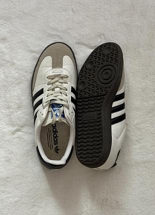 Жіночий кросівки adidas samba
