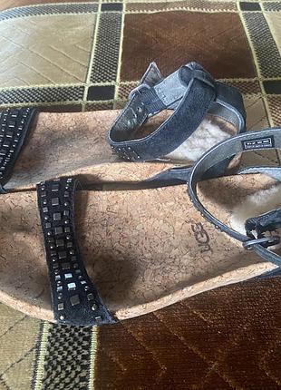 Босоножки ugg 39