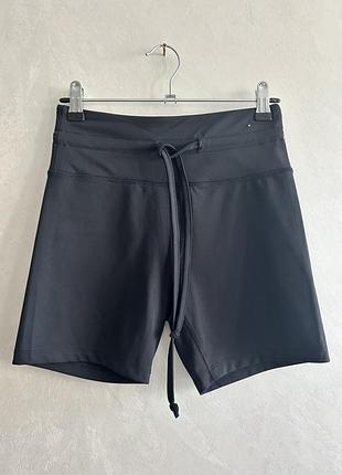 Спортивні шорти forever 21, розмір s (в ідеальному стані)