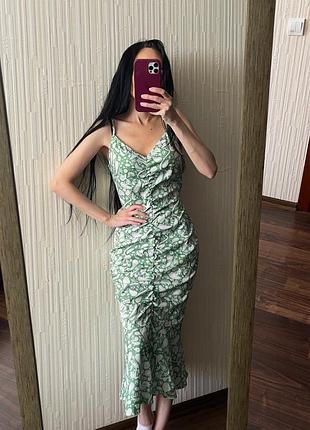 Сукня неймовірна