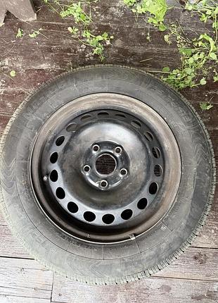 Комплект коліс volkswagen r15 195/65 r15, літні шини 2023 року на оригінальних дисках