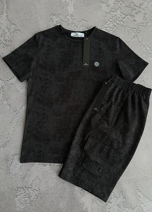 Костюм stone island футболка шорты 
2 пары носков в подарок!