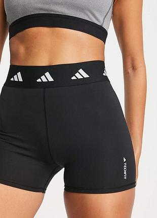 Тренувальні компресійні шорти adidas techfit