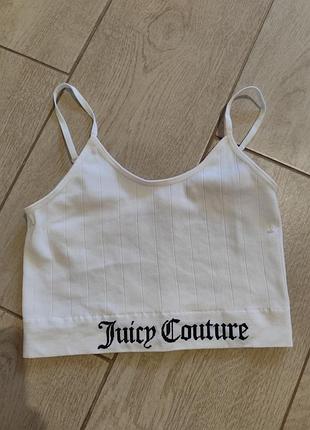 Белый кроп-топ в рубчик от бренда juicy couture.