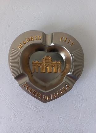 Пепельниця сувенірна madrid