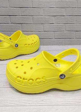 Жіночі крокси на платформі crocs baya platform lemon.