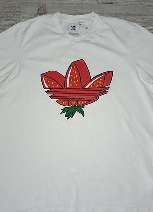 Футболка чоловіча класична adidas tracksuit