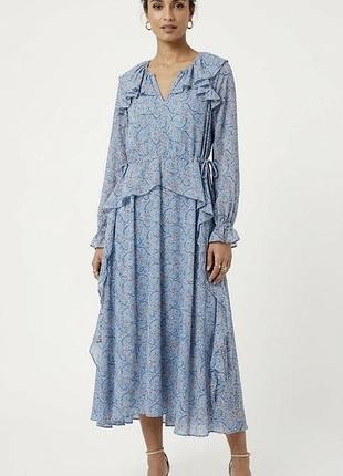 Блакитна сукня міді з рюшами та візерунком «пейслі» marks & spencer.