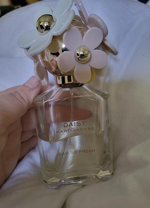 Marc jacobs daisy eau so fresh 4