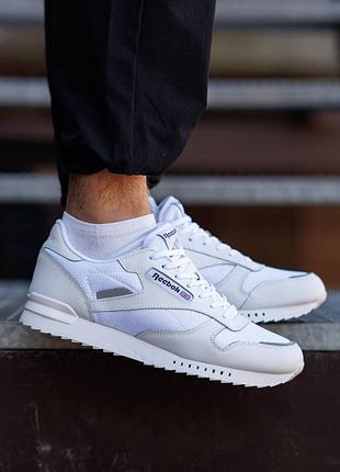 Classic super leather white 7