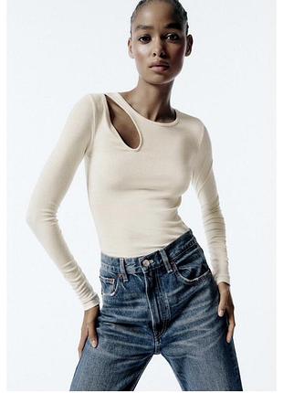 Боді з вирізом zara