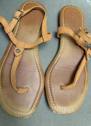 Босоніжки жіночі шкіра ugg